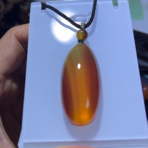 琥珀颈饰未镶嵌春*