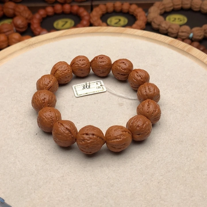 文玩核桃手串桃心