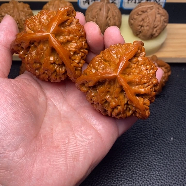 把件文玩核桃起*工艺三棱