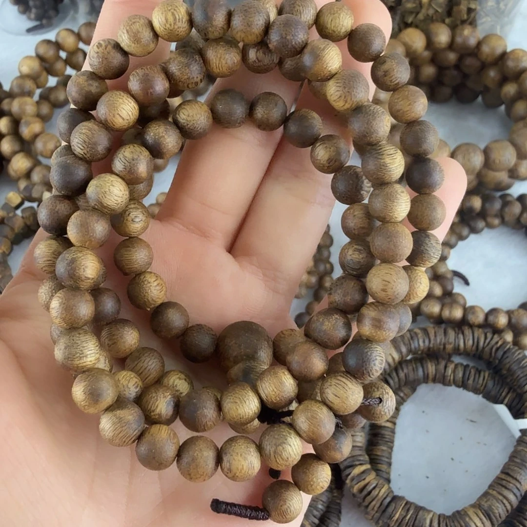 沉香木手串卡7多圈手串