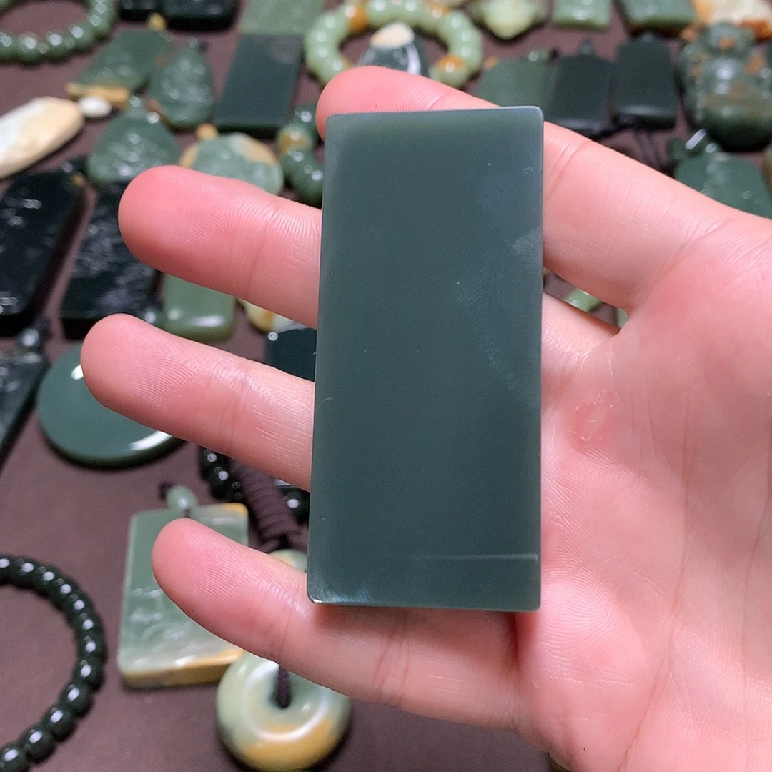月***明岫岩河磨玉（透闪石质玉）未镶嵌挂件