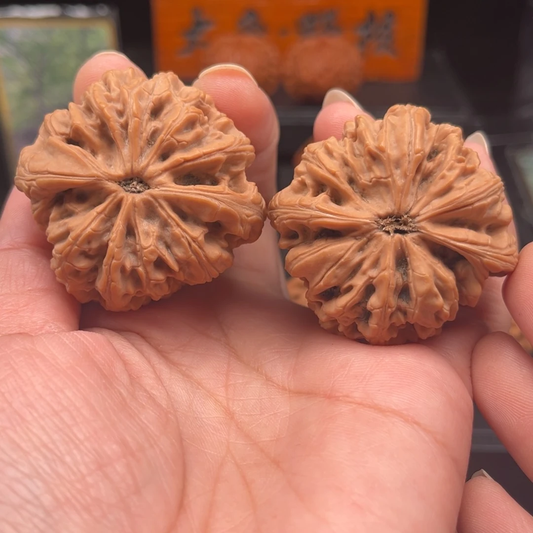 【闪购商品】文玩核桃吊坠暴雪45