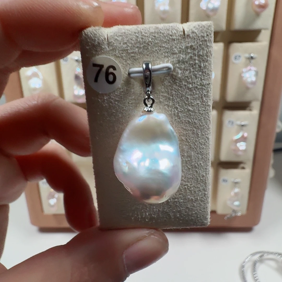 颈饰淡水珍珠未镶嵌