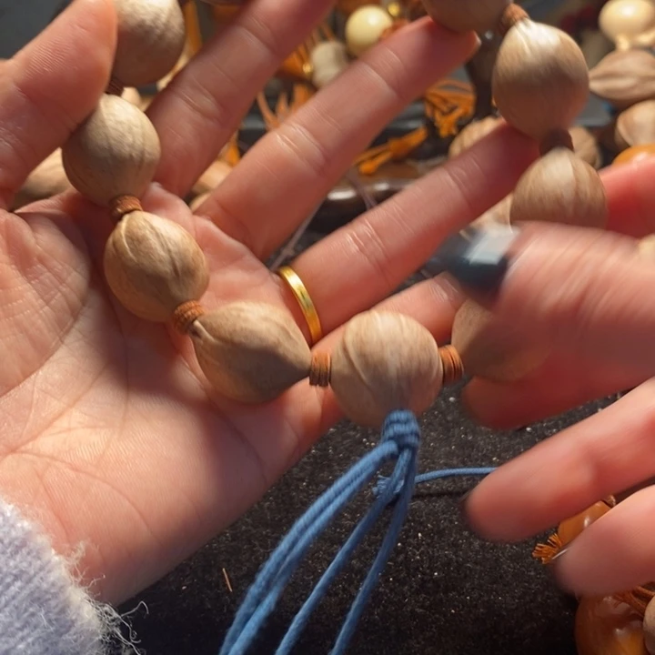 小***伟手串/手链橄榄核特价13