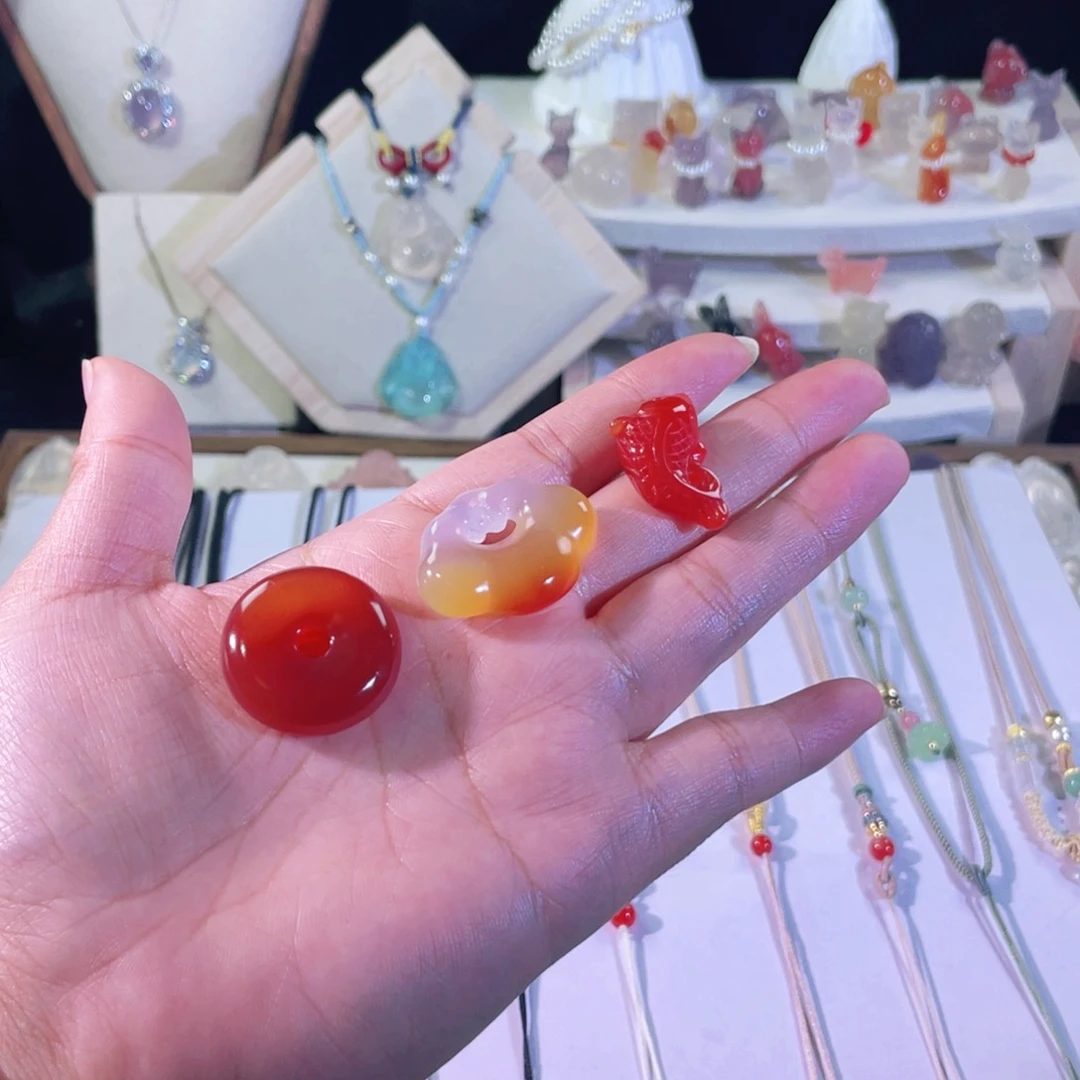 玛瑙/玉髓颈饰未镶嵌