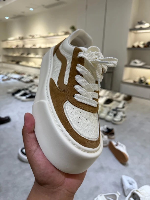 男士时尚潮流板鞋