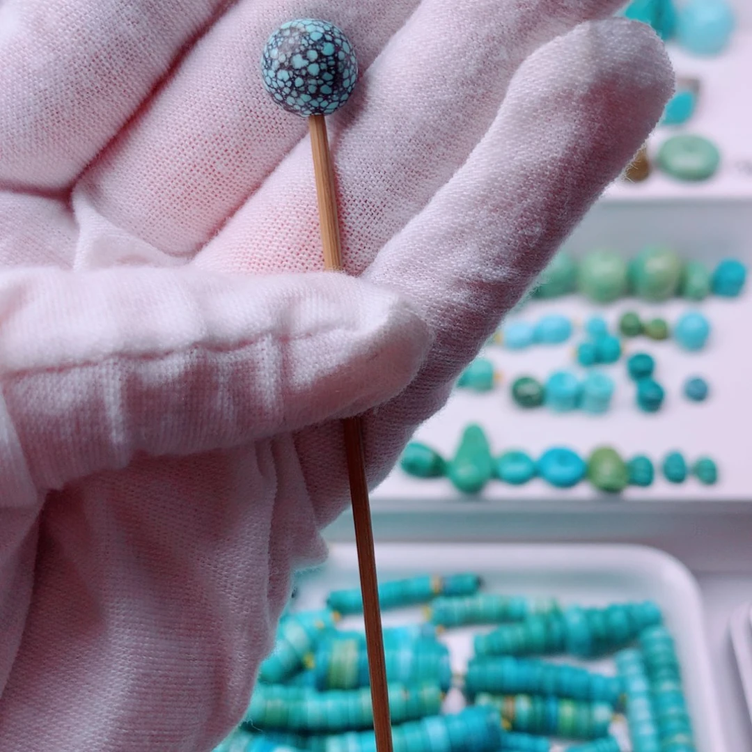 绿松石未镶嵌摆件