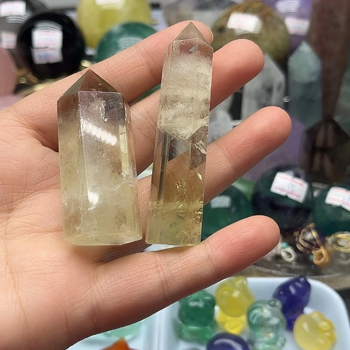 水晶未镶嵌珠宝半成品75克黄水晶柱