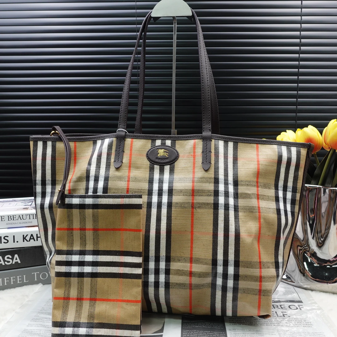 95新 BURBERRY/博柏利 单肩包/T10287004