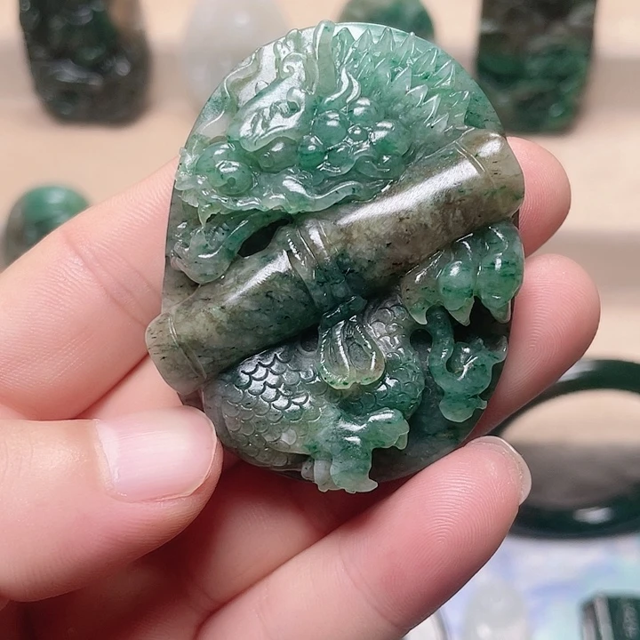 未镶嵌独山玉颈饰