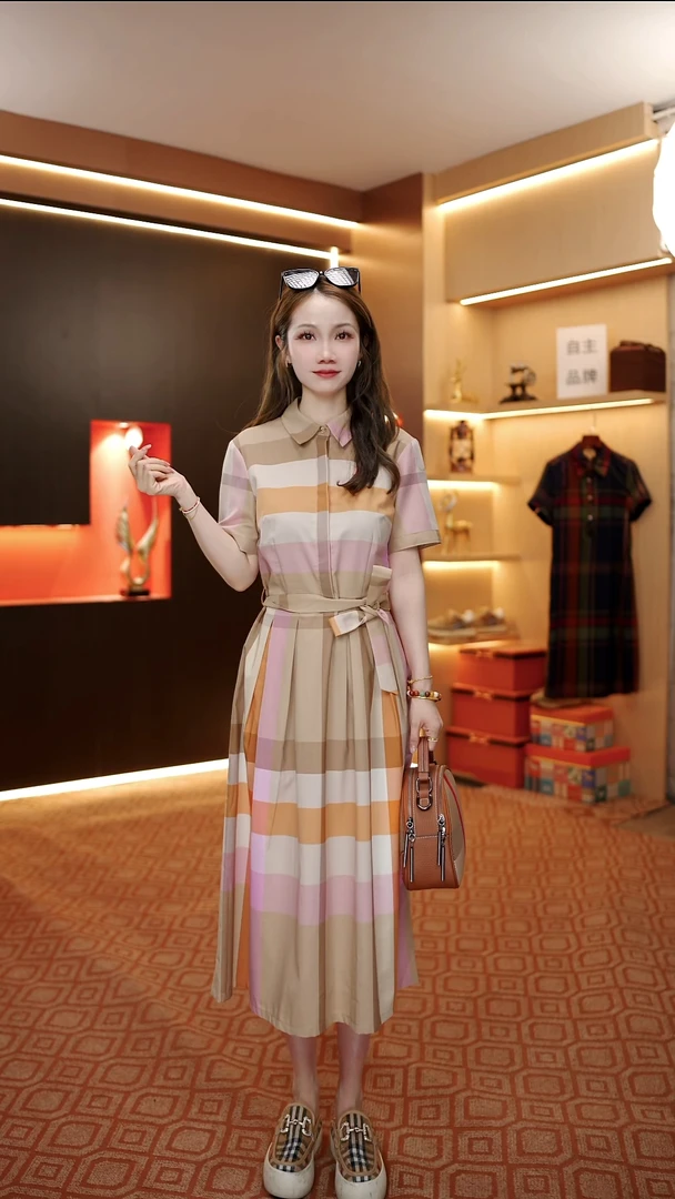 格子不缩水不变形日常连衣裙长裙收腰老钱风女装时尚格纹显瘦