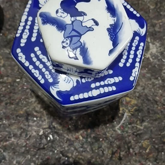 瓷，，，，，，，，，，，，，，，