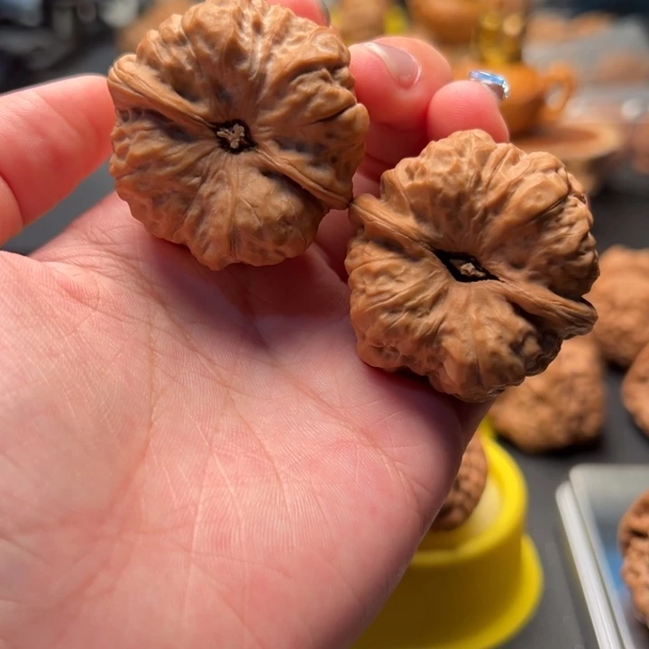 东***盈吊坠文玩核桃文玩核桃文玩核桃