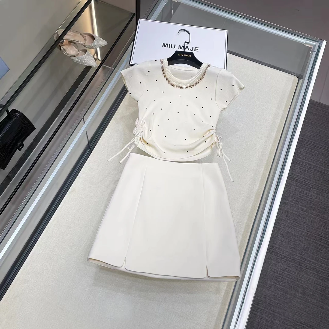 【杏白波点】无袖针织背心上衣内搭简约时尚百搭款女DY4215