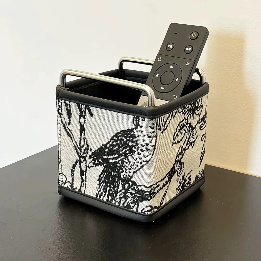 MOMO法式中古提花款布艺笔筒遥控器化妆刷桌面创意收纳盒