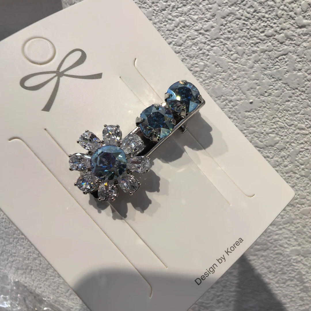 C153蓝色花花闪闪边夹