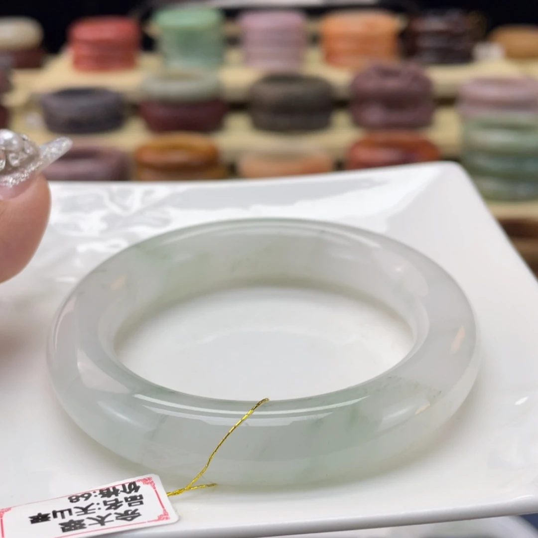 【闪购商品】石英质玉手镯未镶嵌安****0