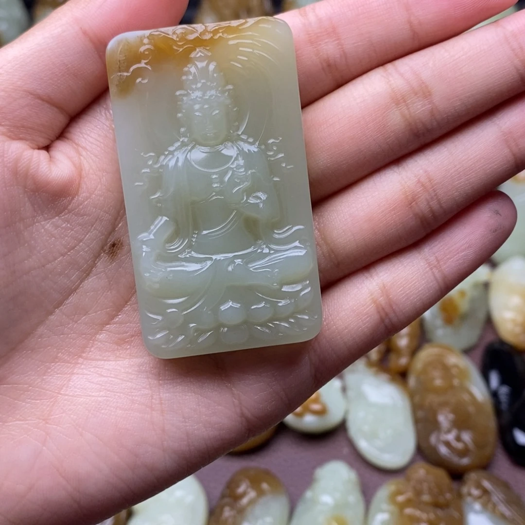 项链未镶嵌和田玉（糖玉）老*头