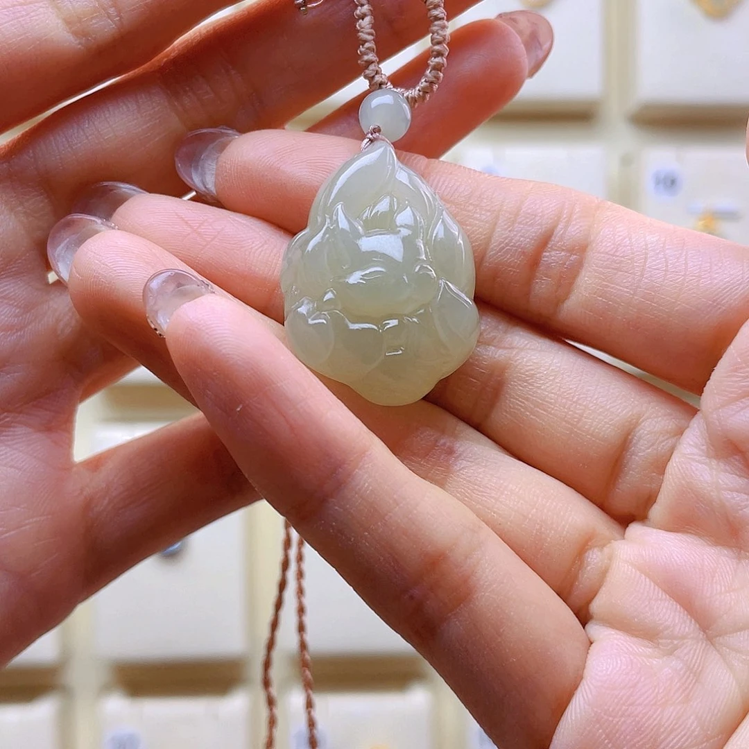 星***条和田玉未镶嵌吊坠(赠链)