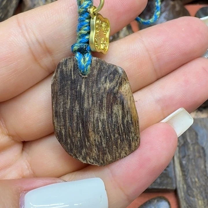 大叶紫檀（黑酸枝木类）