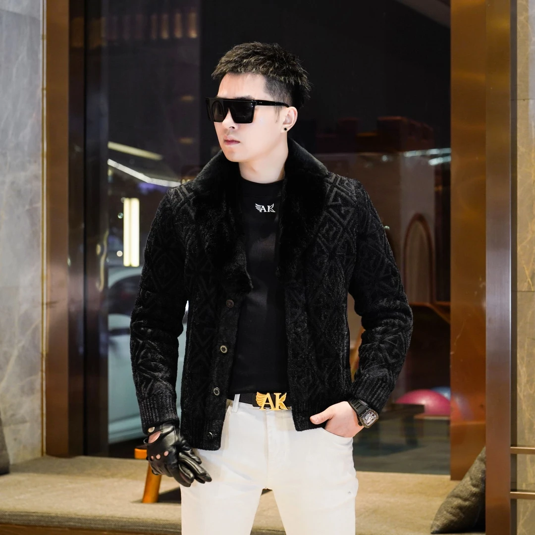 男士羽绒服外套鹅绒冬季加厚保暖獭兔毛领时尚潮流蓄热保暖羽绒服