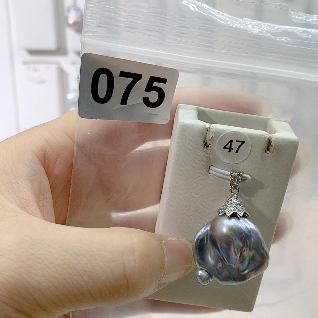 淡水珍珠合金颈饰