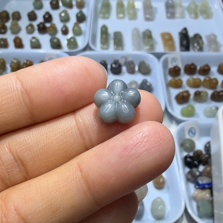 苹****和田玉未镶嵌珠宝奇石