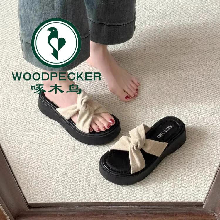 啄木鸟厚底拖鞋女夏季外穿2025新款百搭时尚一字沙滩鞋法式凉拖鞋