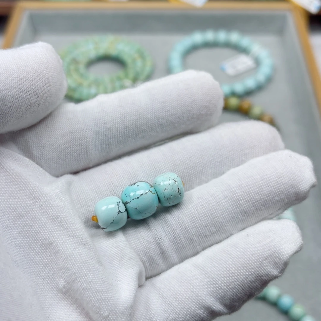 绿松石未镶嵌挂件