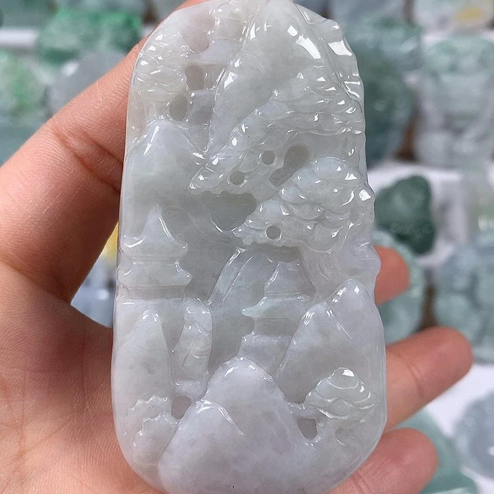 翡翠未镶嵌颈饰山水福利卡厚10+