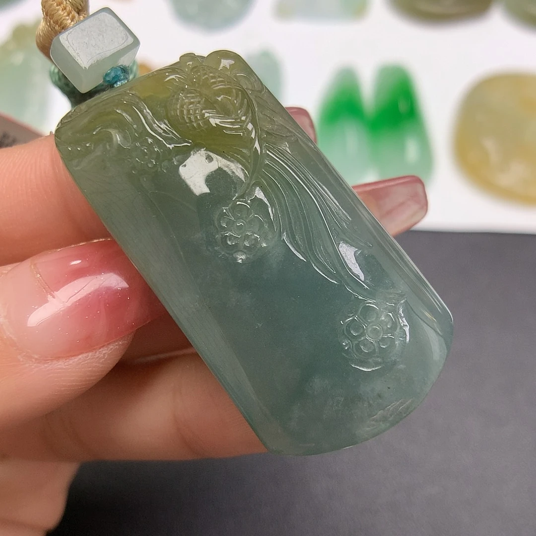 翡翠颈饰未镶嵌凤凰