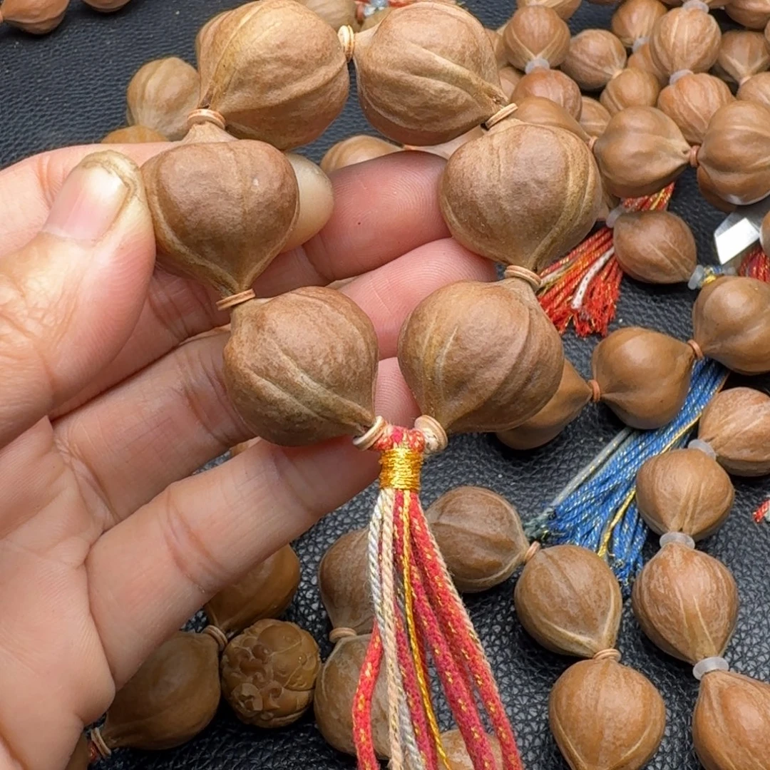 大***侠橄榄核摆件111111111