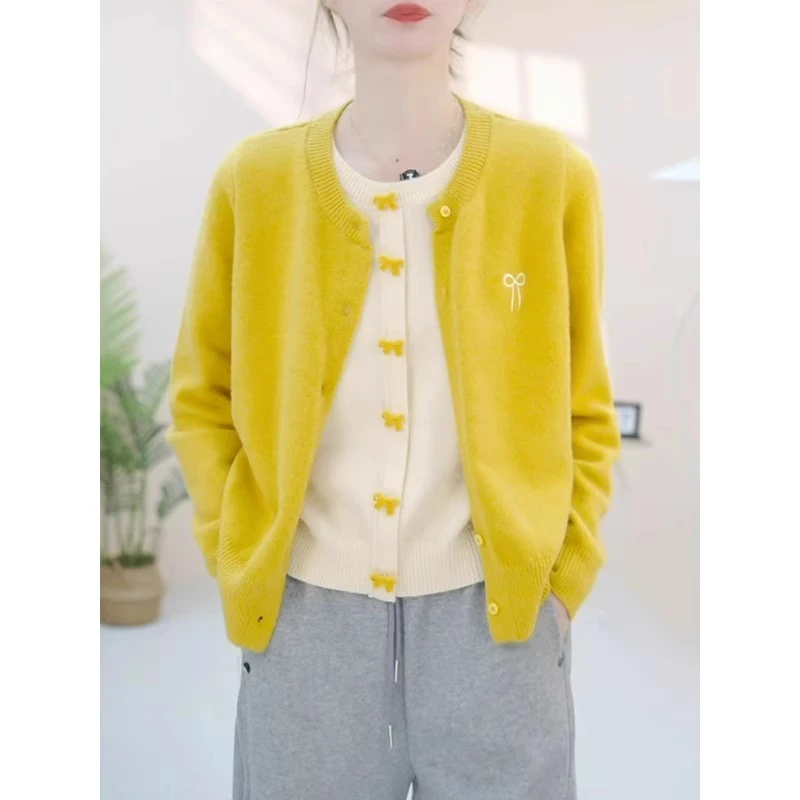芯娇晴黄色假两件针织衫女早春季2025年新款休闲百搭开衫长袖上衣