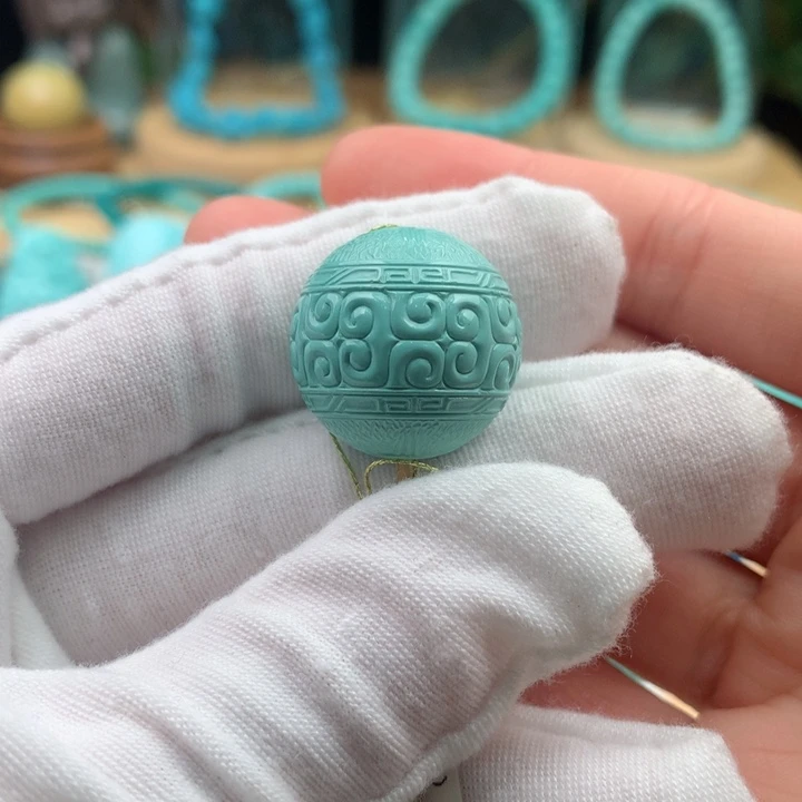 绿松石未镶嵌珠宝奇石