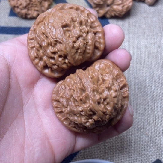 吊坠文玩核桃大白