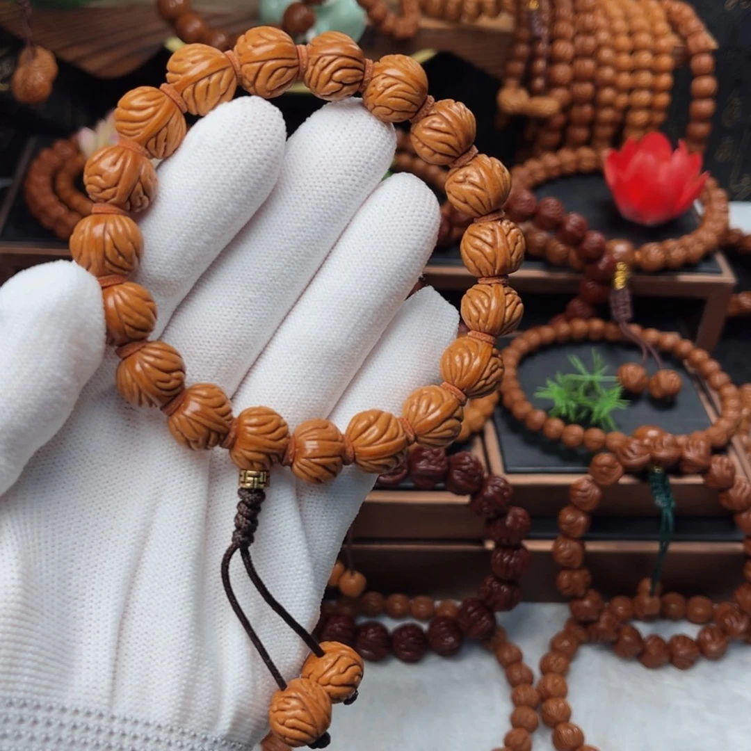 吊坠桃核13祥云手持