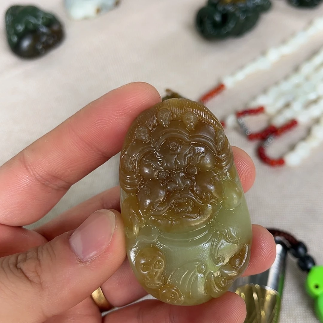 【闪购商品】颈饰未镶嵌和田玉