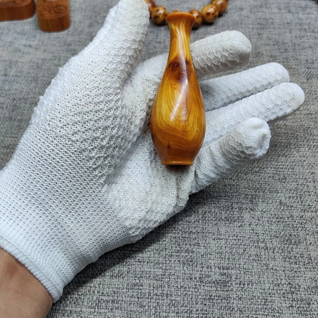 语***嫣太行崖柏手工艺品
