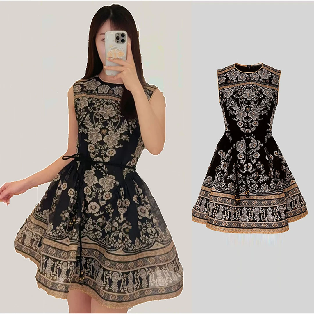 精致复古优雅气质圆领修身无袖设计感大摆欧美连衣裙2025年夏天