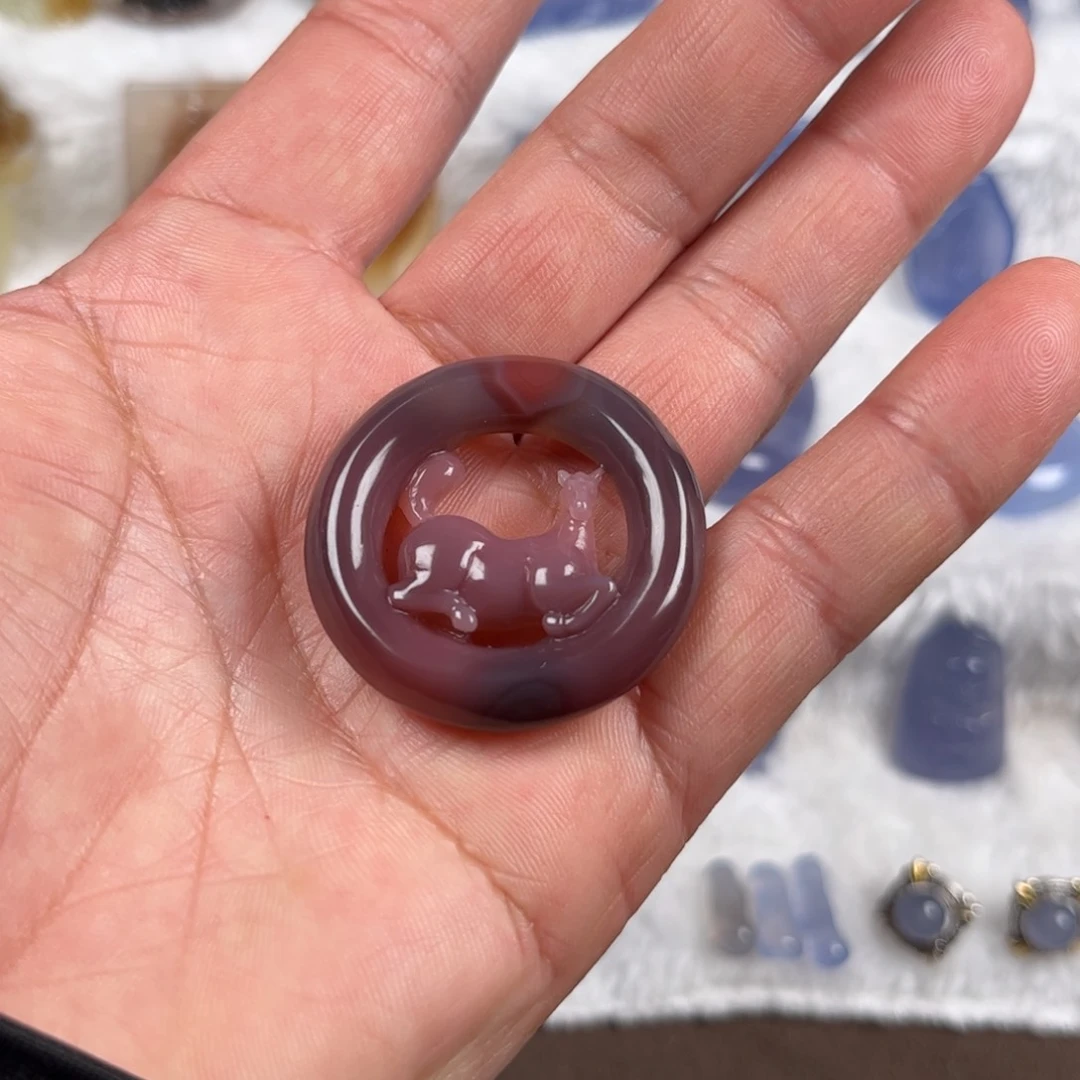 玛瑙吊坠未镶嵌马环