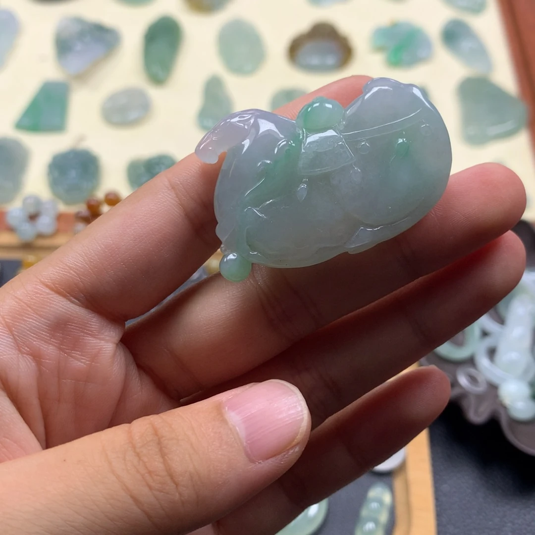 墨***影颈饰未镶嵌翡翠唐马
