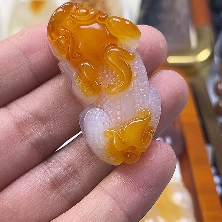 玛瑙/玉髓未镶嵌吊坠(赠链)