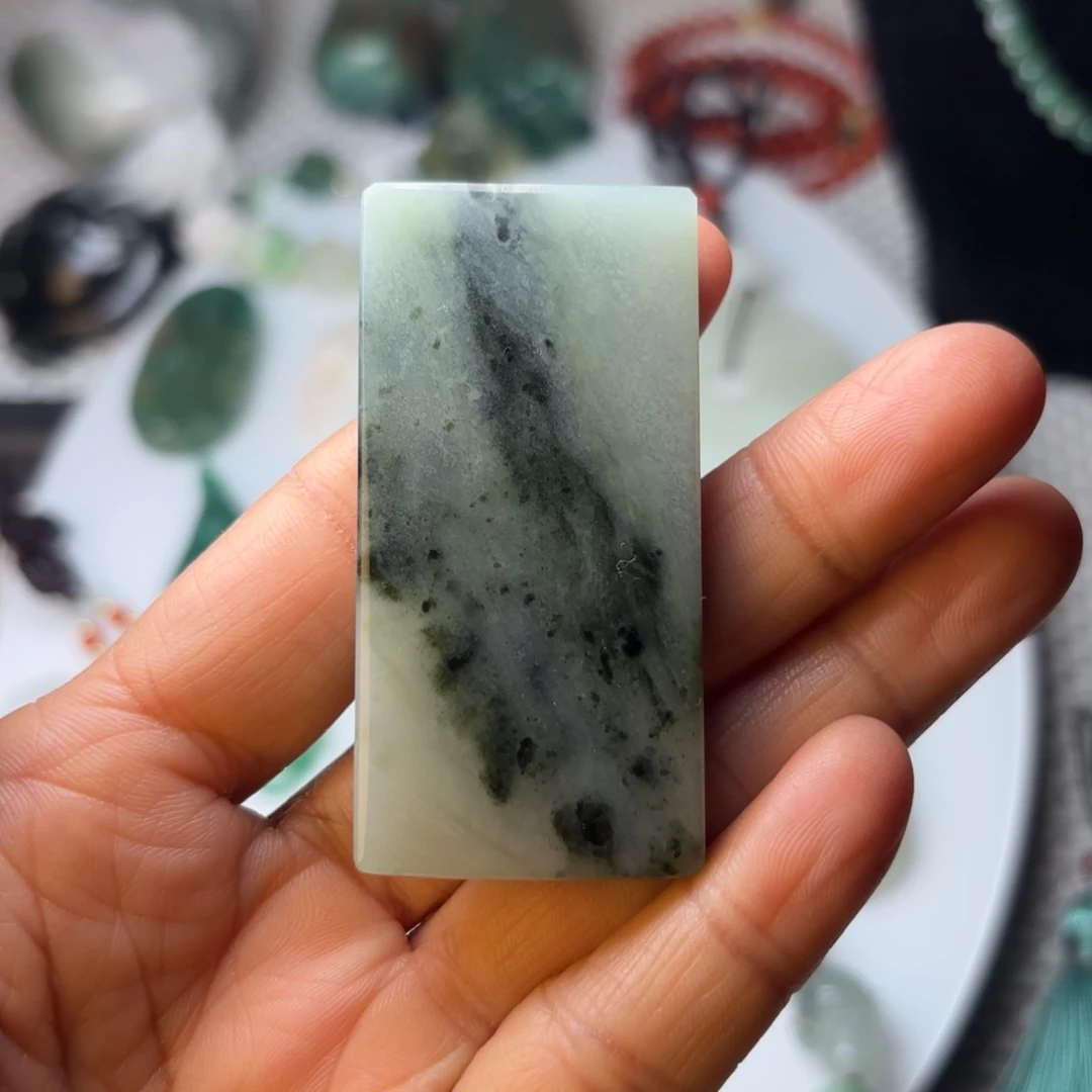 独山玉未镶嵌颈饰独玉平安牌