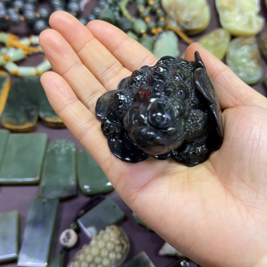 岫岩河磨玉（透闪石质玉）未镶嵌颈饰