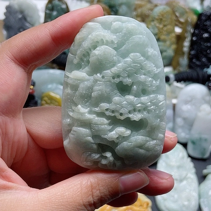 翡翠未镶嵌颈饰翡翠