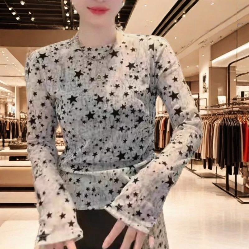 2025网纱新款星星长袖印花T恤秋季修身显瘦设计圆领打底防晒上衣