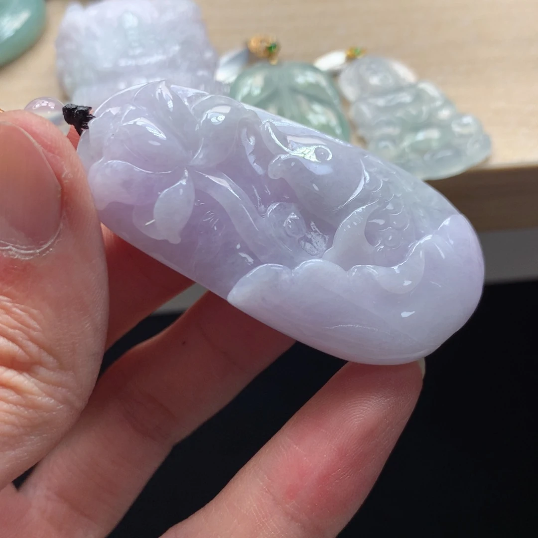 颈饰未镶嵌翡翠吊坠