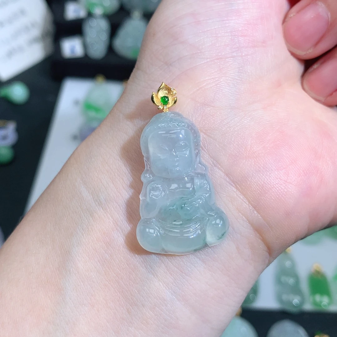 翡翠未镶嵌颈饰翡翠
