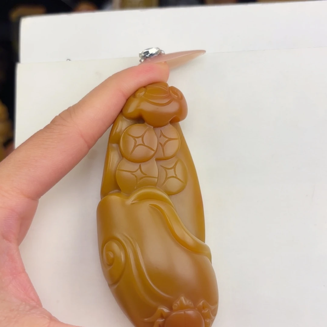 时***！石英质玉未镶嵌黄蜡石挂件