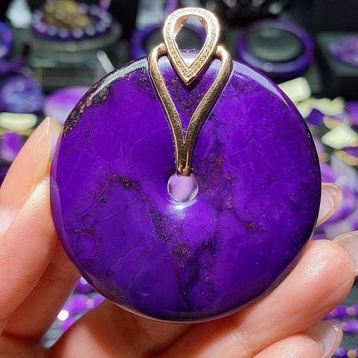 苏纪石（舒俱来）吊坠18K金镶嵌